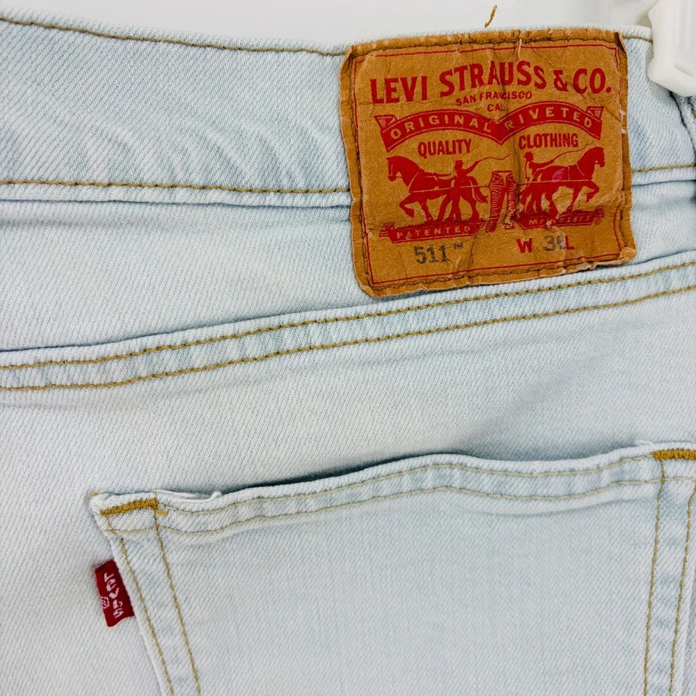 Levis rock these